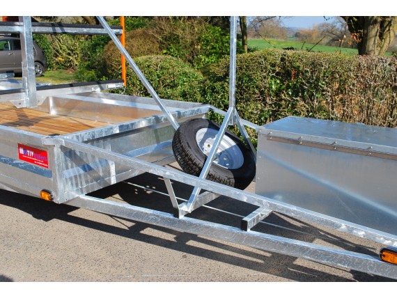 TC 2000 3x16 Centre Post Rowing Trailer